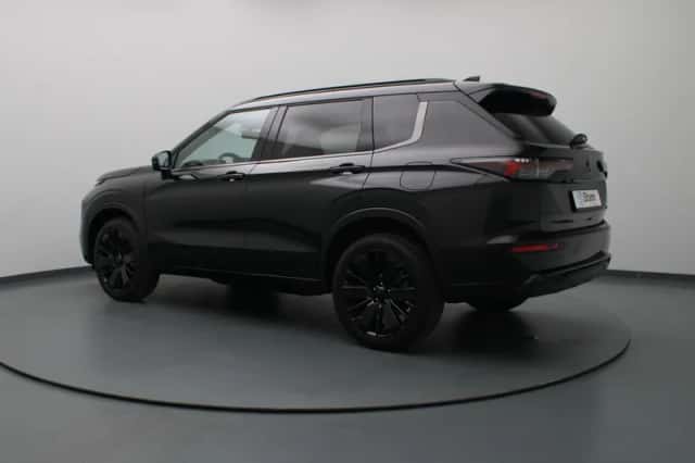 Mitsubishi Outlander (2026) thumbnail 2