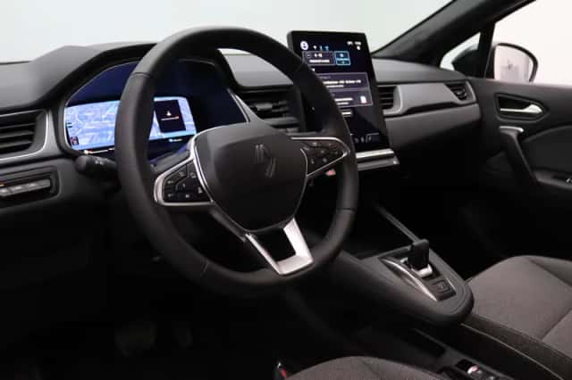 Renault Captur (2026) thumbnail 3