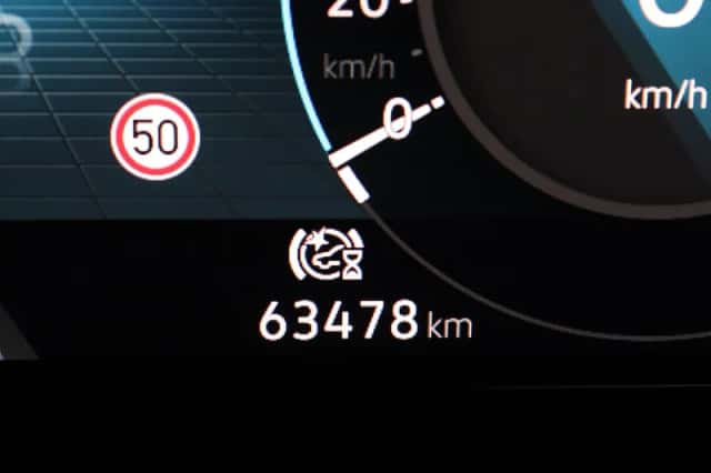 Volkswagen Golf (2023) thumbnail 4