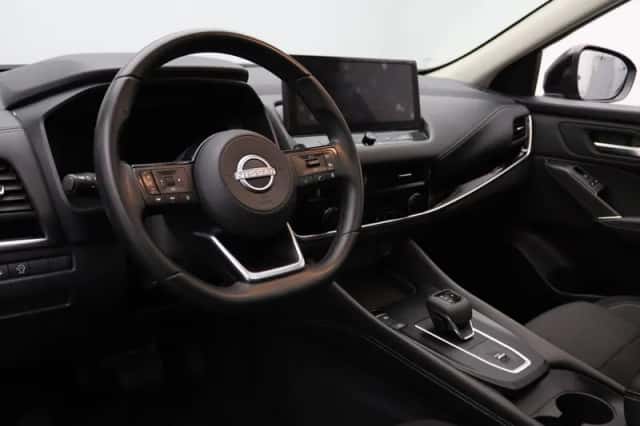 Nissan Qashqai (2024) thumbnail 3