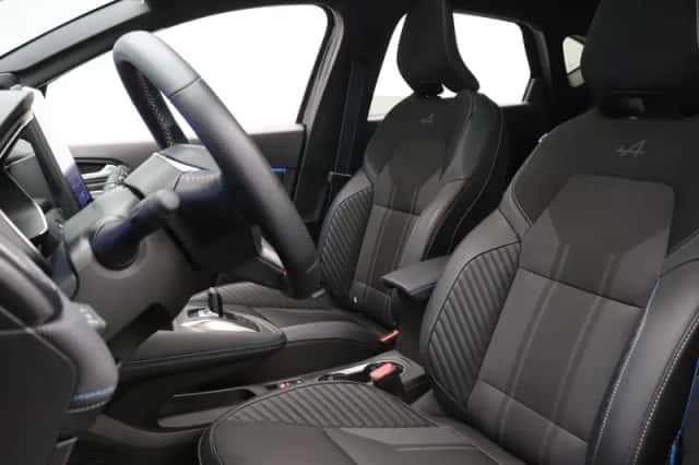 Renault Captur (2026) thumbnail 4