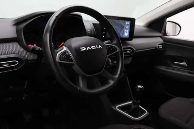 Dacia Jogger (2024) thumbnail 3