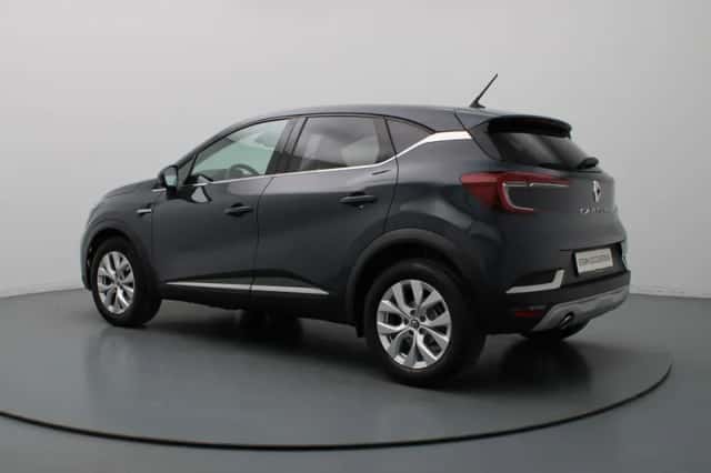 Renault Captur (2020) thumbnail 2