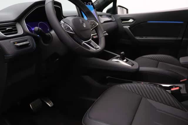 Renault Captur (2026) thumbnail 3