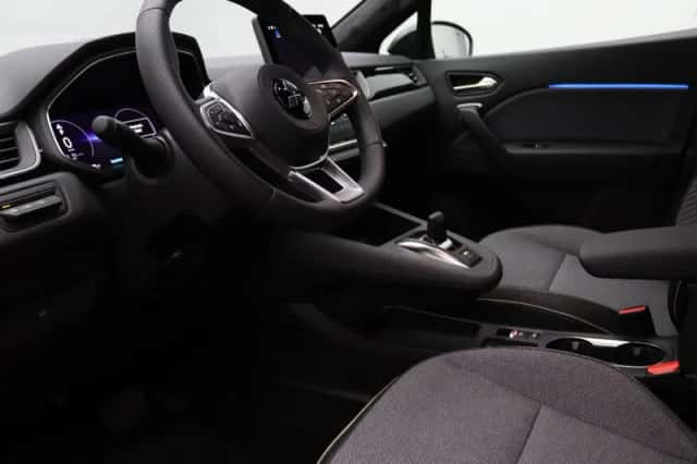 Mitsubishi Grandis (2026) thumbnail 3