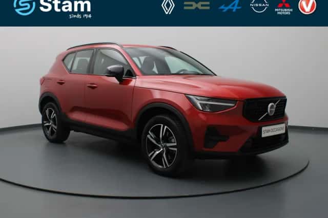 Volvo XC40 (2024) thumbnail 1