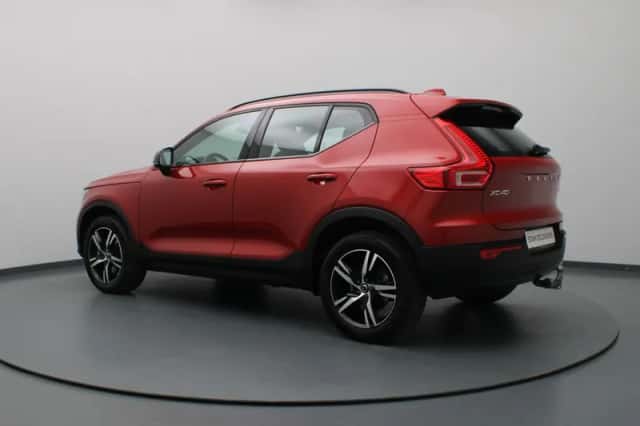 Volvo XC40 (2024) thumbnail 2