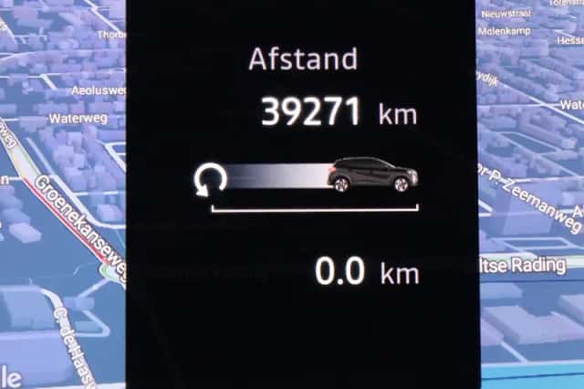 Renault Captur (2025) thumbnail 4