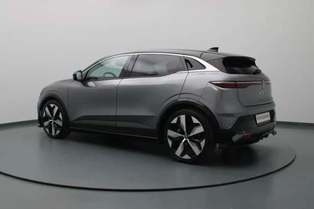 Renault Mégane E-Tech (2024) thumbnail 2