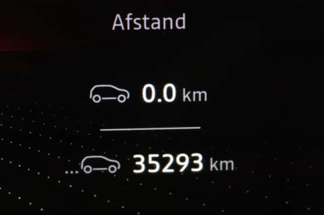 Renault Mégane E-Tech (2024) thumbnail 5