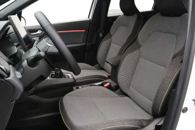Mitsubishi ASX (2024) thumbnail 5