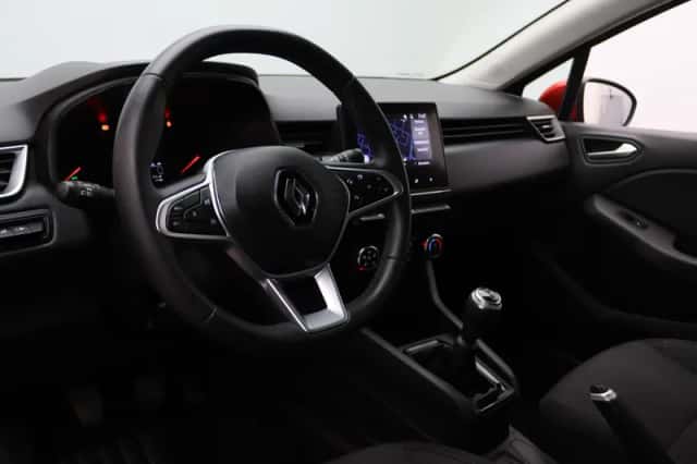Renault Clio (2021) thumbnail 3