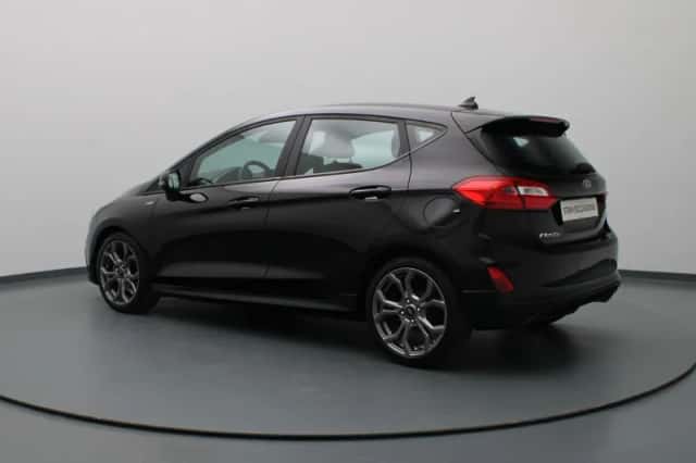 Ford Fiesta (2021) thumbnail 2