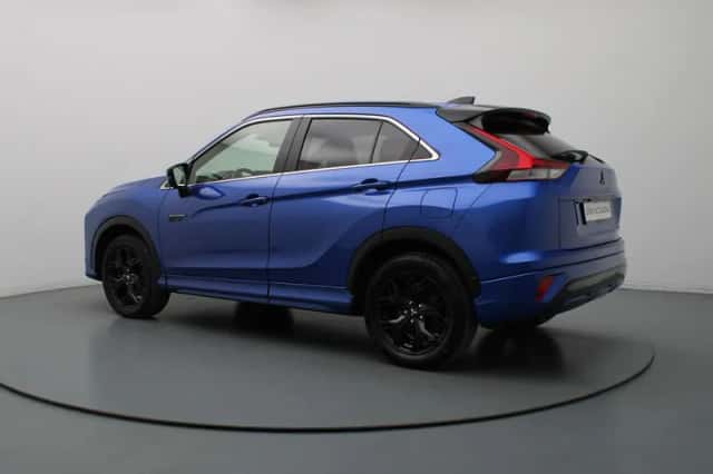 Mitsubishi Eclipse Cross (2022) thumbnail 2