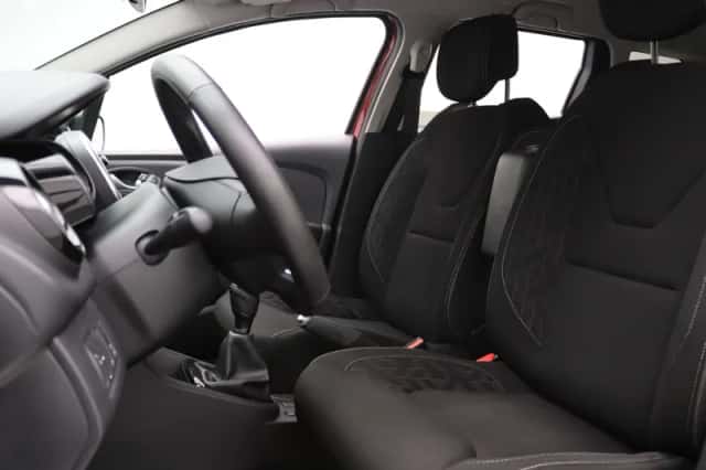 Renault Clio (2018) thumbnail 5