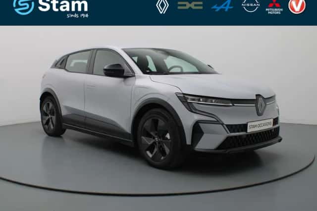 Renault Mégane E-Tech (2025) thumbnail 1