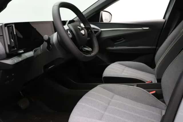 Renault Mégane E-Tech (2025) thumbnail 3