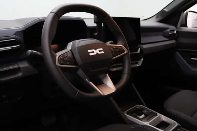 Dacia Duster (2025) thumbnail 3