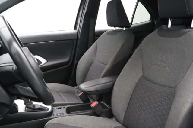 Toyota Yaris Cross (2023) thumbnail 5