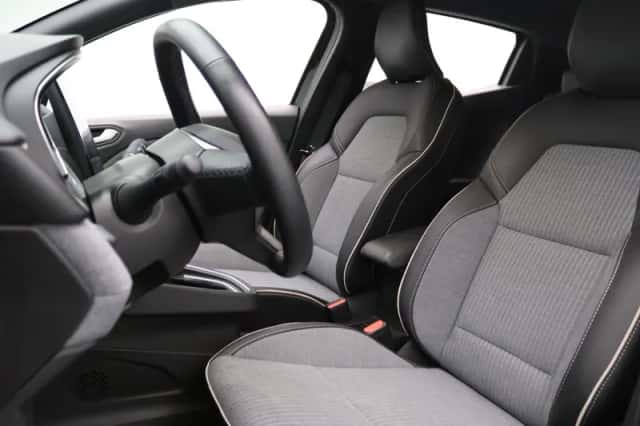Renault Clio (2025) thumbnail 5