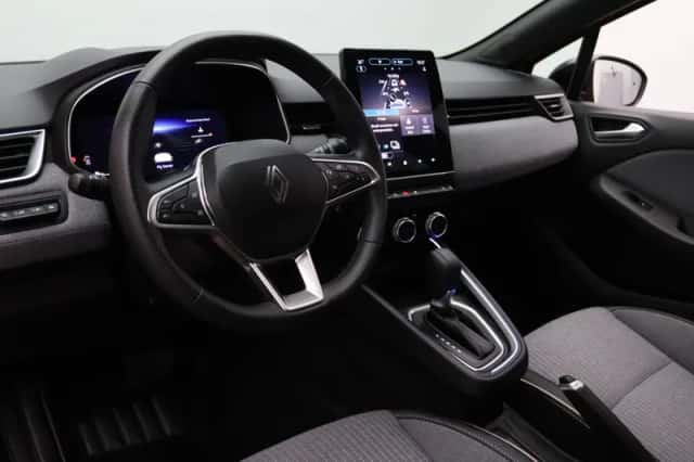Renault Clio (2025) thumbnail 3