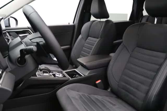Mitsubishi Outlander (2026) thumbnail 5