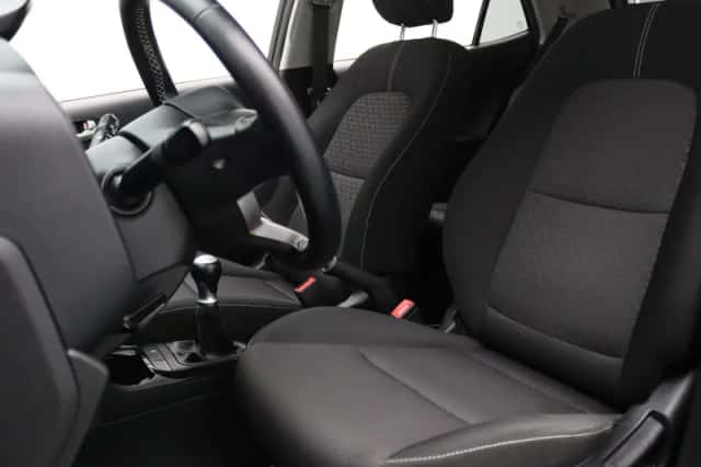Kia Picanto (2021) thumbnail 5