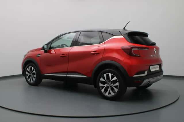 Renault Captur (2020) thumbnail 2
