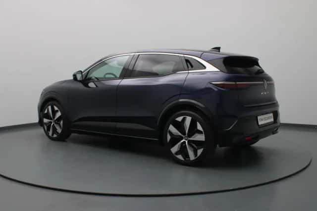 Renault Mégane E-Tech (2023) thumbnail 2