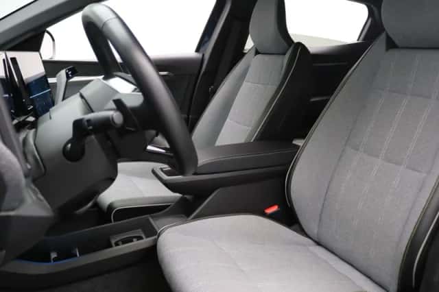Renault Mégane E-Tech (2023) thumbnail 6