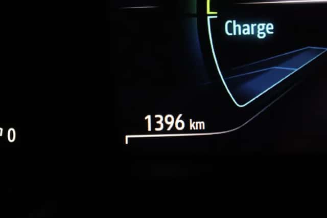 Renault Captur (2023) thumbnail 4