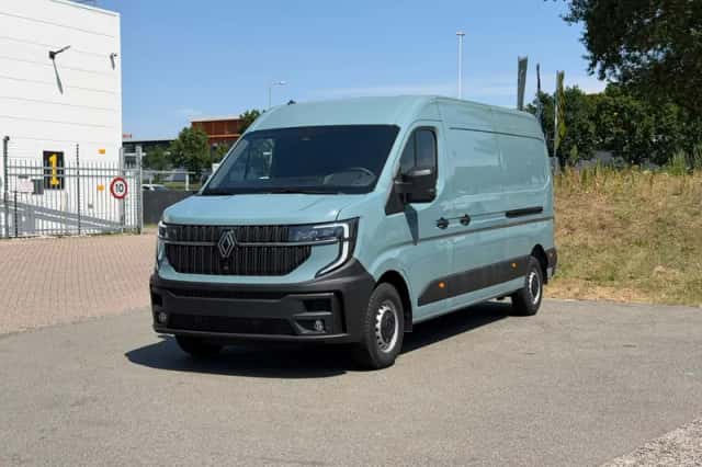 Renault Master (2024) thumbnail 3