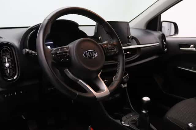 Kia Picanto (2021) thumbnail 3