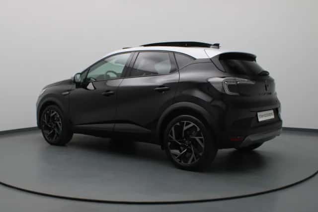 Renault Captur (2025) thumbnail 2