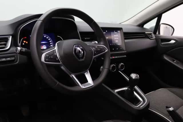 Renault Clio (2019) thumbnail 3
