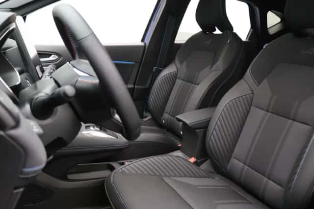Renault Captur (2026) thumbnail 4