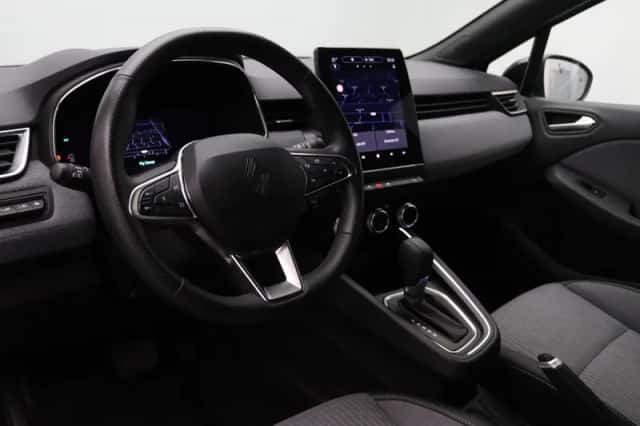 Renault Clio (2025) thumbnail 3