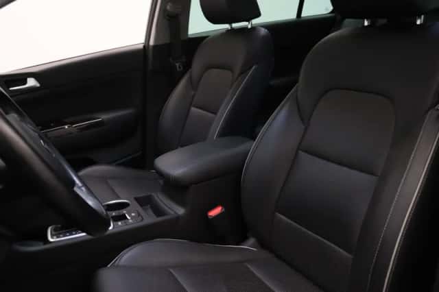 Kia Sportage (2022) thumbnail 5