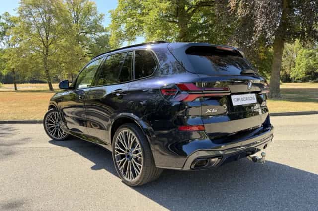 BMW X5 (2023) thumbnail 3