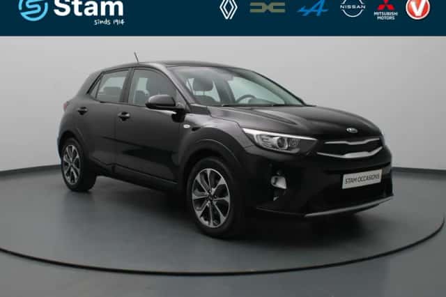 Kia Stonic (2018) thumbnail 1