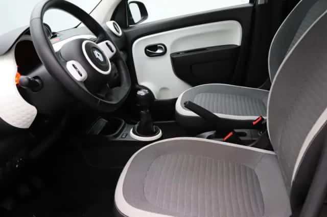 Renault Twingo (2021) thumbnail 3