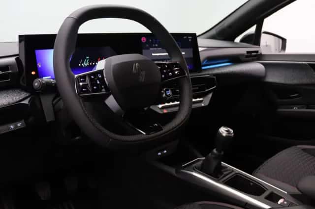 Renault Clio (2026) thumbnail 3