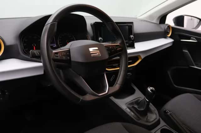 SEAT Ibiza (2022) thumbnail 3