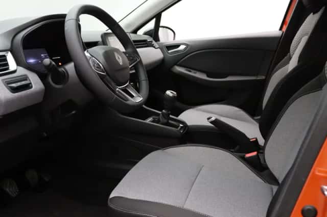 Renault Clio (2025) thumbnail 3