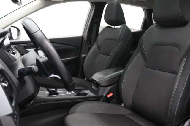 Nissan Qashqai (2023) thumbnail 5