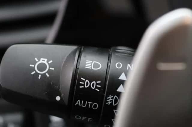 Mitsubishi Outlander (2021) thumbnail 5