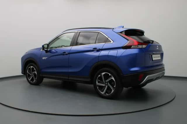 Mitsubishi Eclipse Cross (2022) thumbnail 2