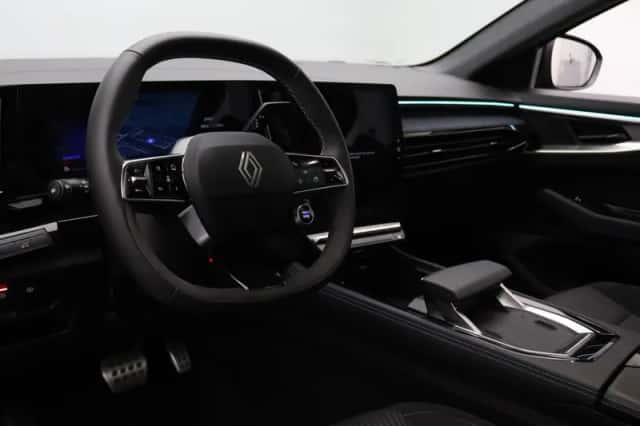 Renault Austral (2025) thumbnail 3