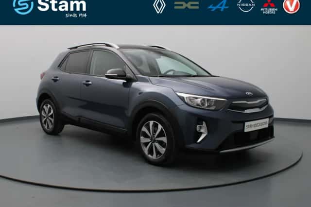 Kia Stonic (2021) thumbnail 1