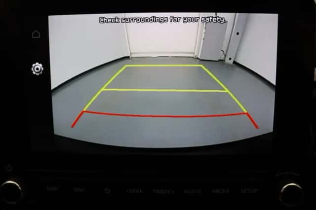 Kia Stonic (2021) thumbnail 6